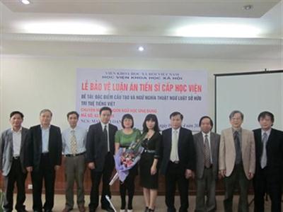 NCS Mai Thị Loan bảo vệ thành công luận án tiến sĩ ngôn ngữ học